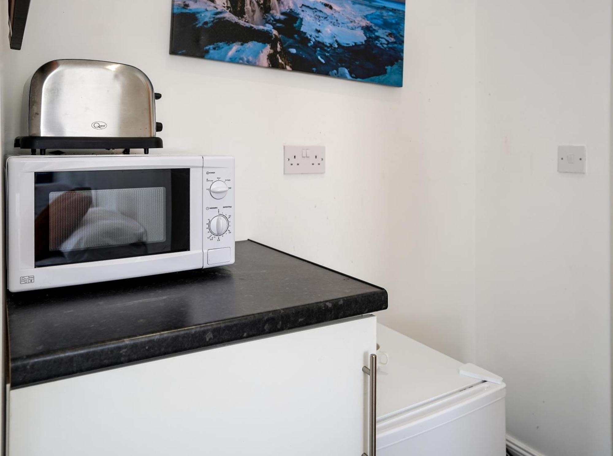 Homesly Guest Rooms, Comfortable En-Suite Guest Rooms With Free Parking And Self Check-In Berwick Upon Tweed Dış mekan fotoğraf